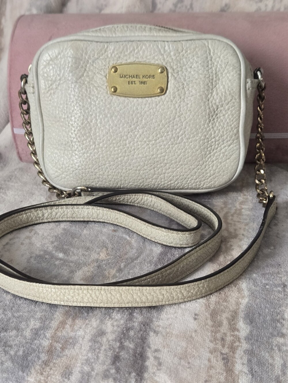 Mini Michael Kors Off White Pebbled Leather Crossbody Bag - Picture 2 of 13